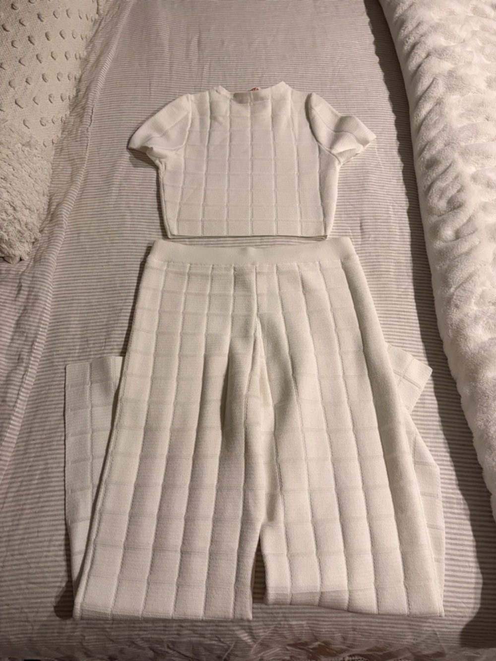 White Textured Knit Set - Picture 3 of 3